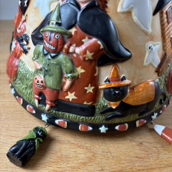 Yankee Candle Halloween Jar Shade by Teresa Kogut (2005) – Glow-in-the-Dark Ghos - Picture 9 of 12